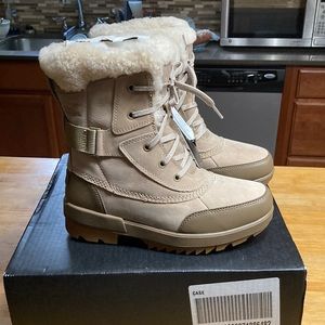 Sorel tivoli IV boots